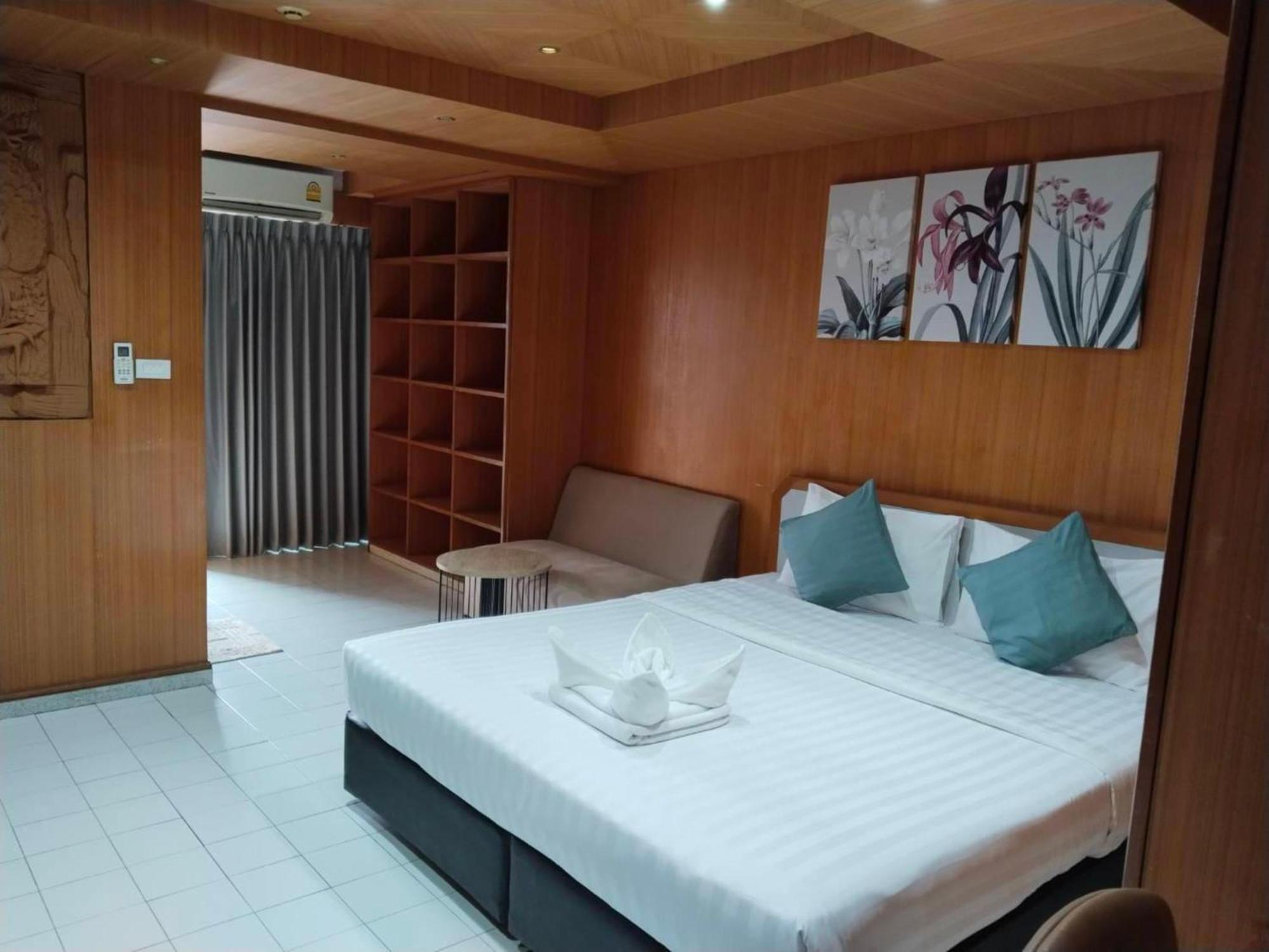 Oyo 75446 Travis Inthamara 49 Hotell Bangkok Exteriör bild
